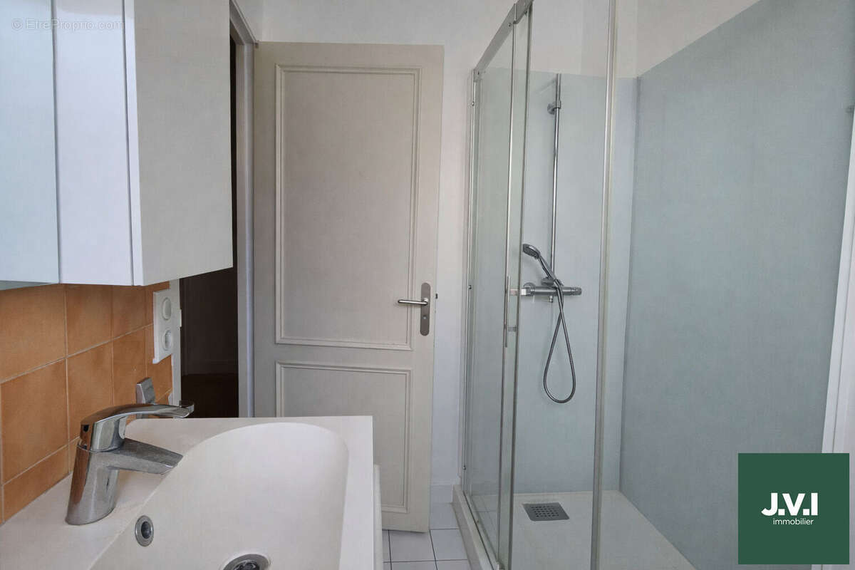 Appartement à ENGHIEN-LES-BAINS