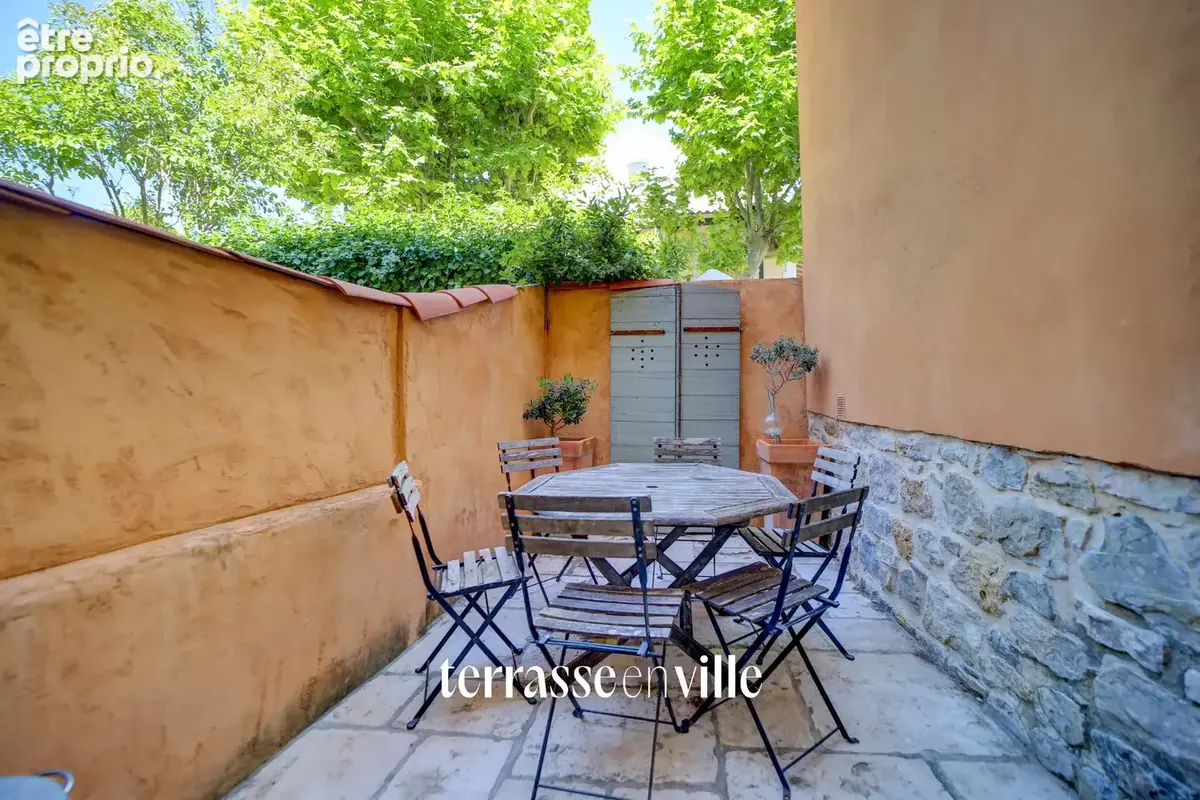 Sanary - port & plage à pied - maison de charme t7 - jardin- cave - aperçu mer - 850 000€ - photo 9