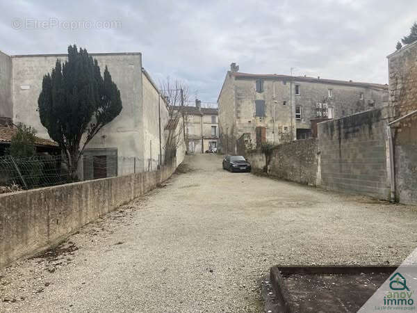 Appartement à GOND-PONTOUVRE