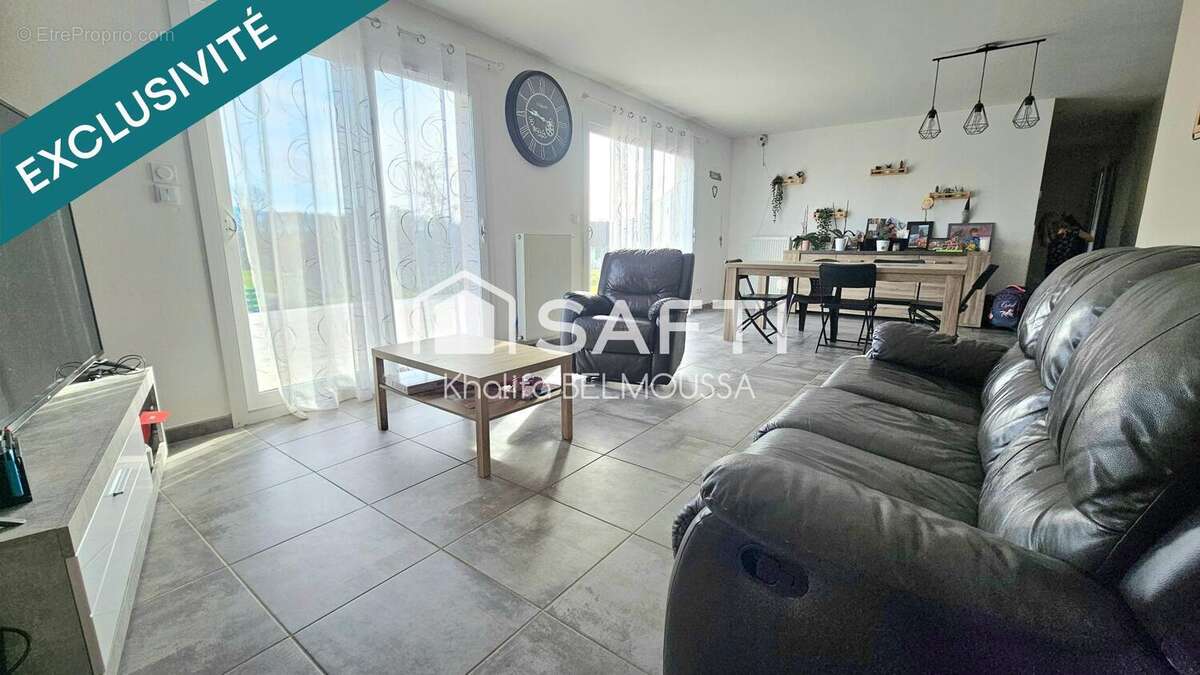 Photo 5 - Maison à SAINT-GERMAIN-LES-PAROISSES