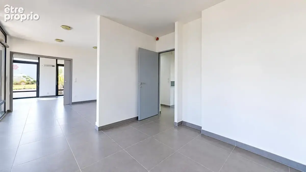Commerce 72 m² à vendre à Merlevenez (56700) - photo 9