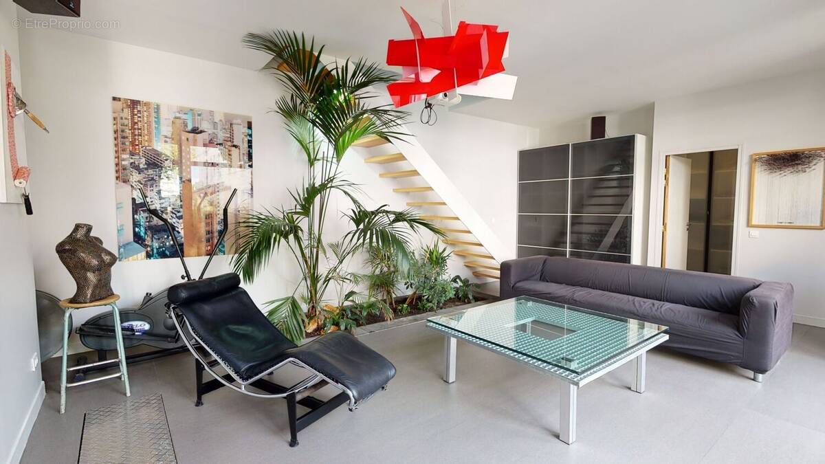 Maison à SAINT-MAUR-DES-FOSSES