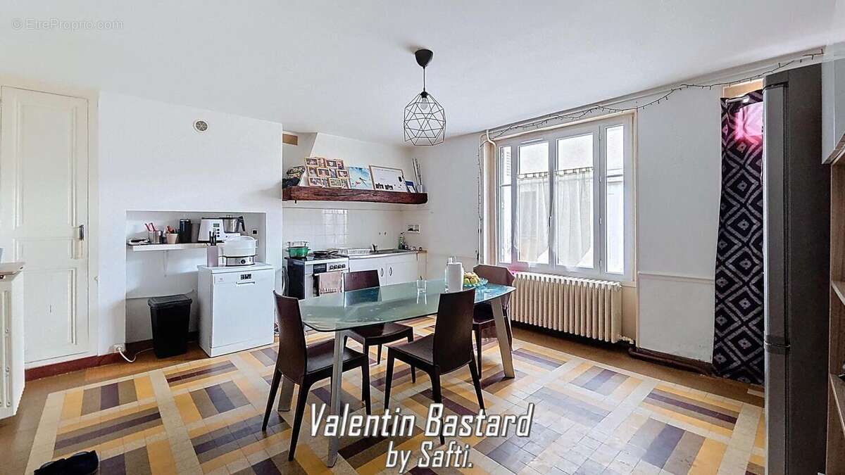 Photo 3 - Maison à SAINT-MARTIN-LE-BEAU