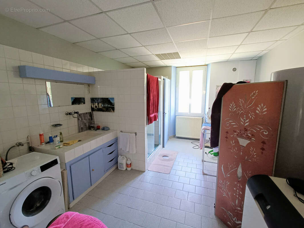 Maison à SAINT-ASTIER