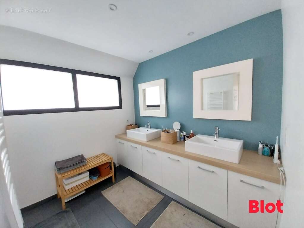 Maison à SAINT-GREGOIRE