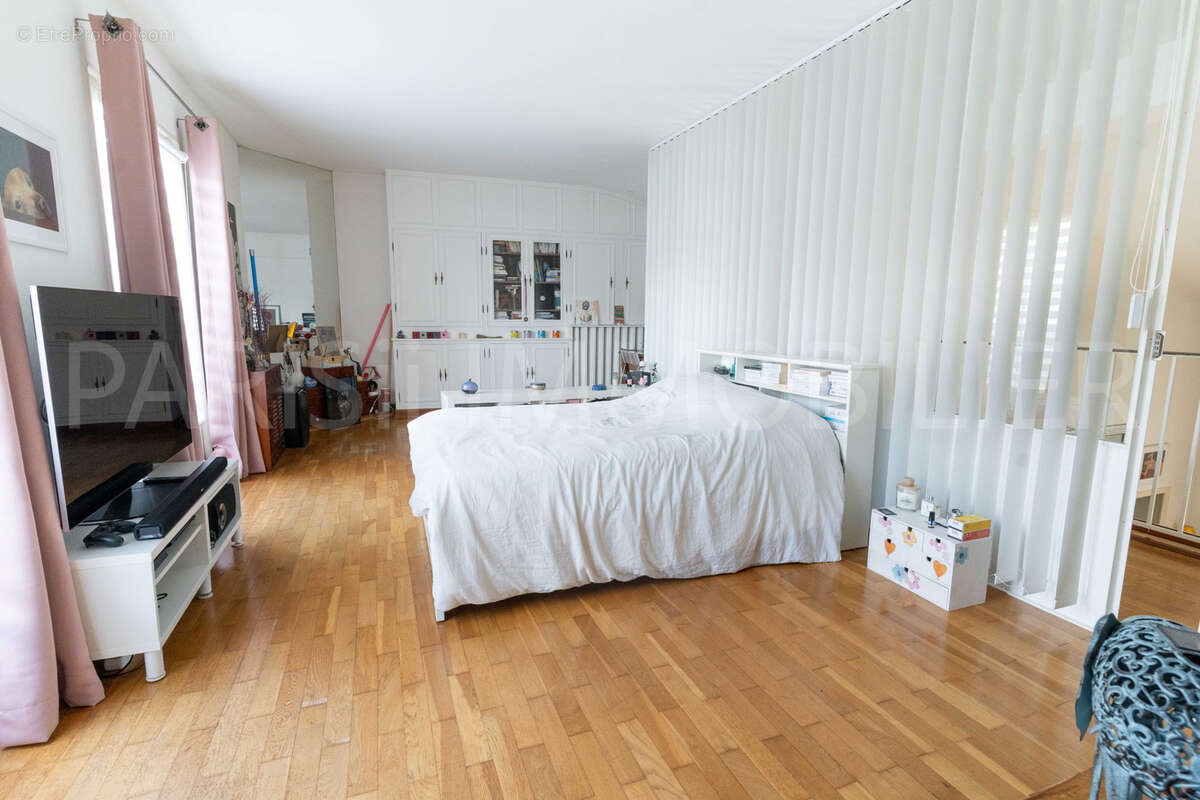 Maison 7 pièces environ 162m2 - Beauchamp - La Chasse - photo 12