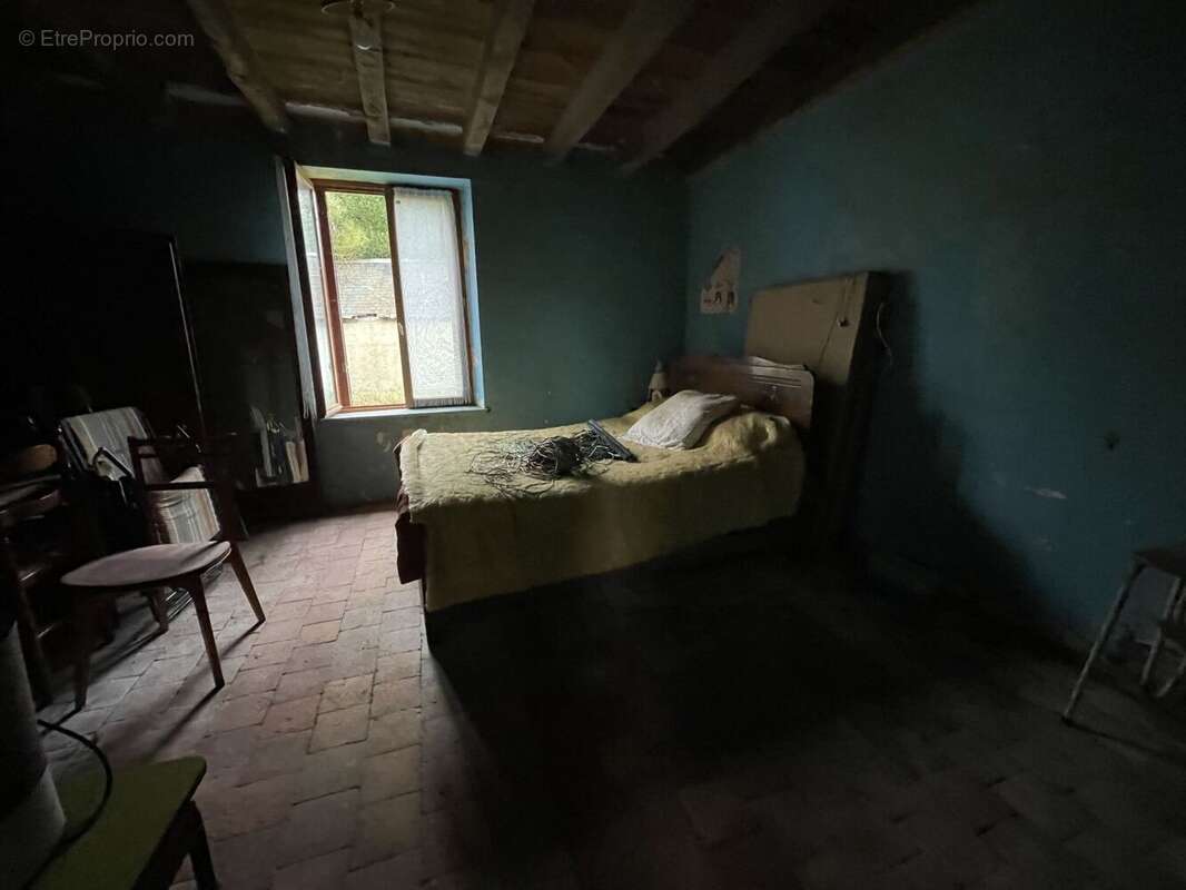 Maison à CREZANCAY-SUR-CHER