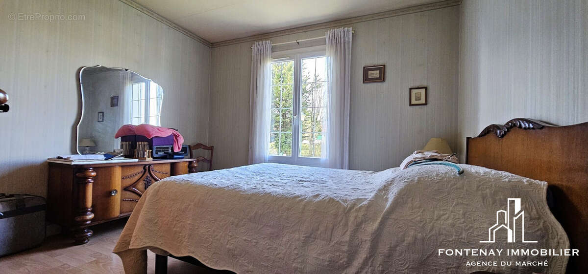 Maison à LONGEVES