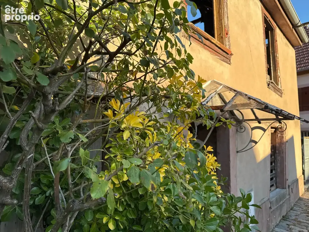Maison de ville à réhabiliter, volumes et cachet - photo 2
