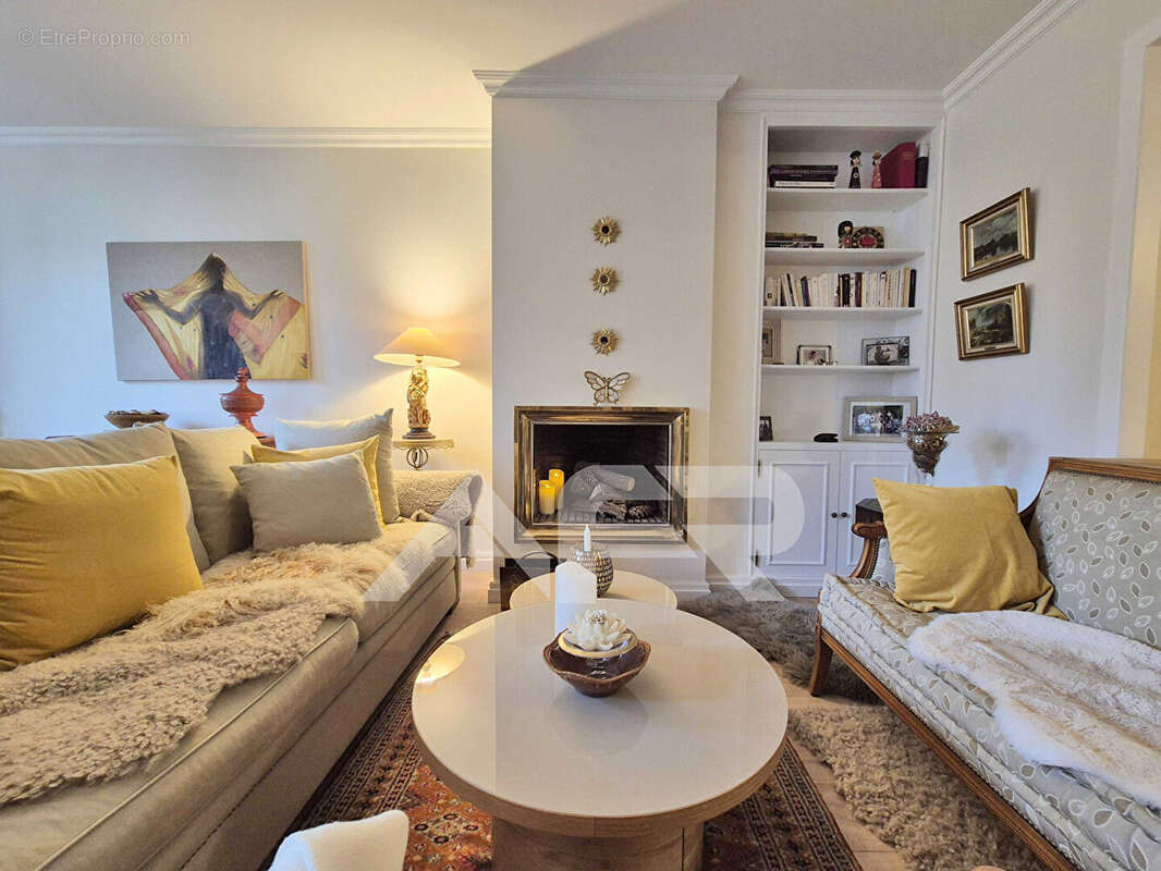 Appartement à LOUVECIENNES