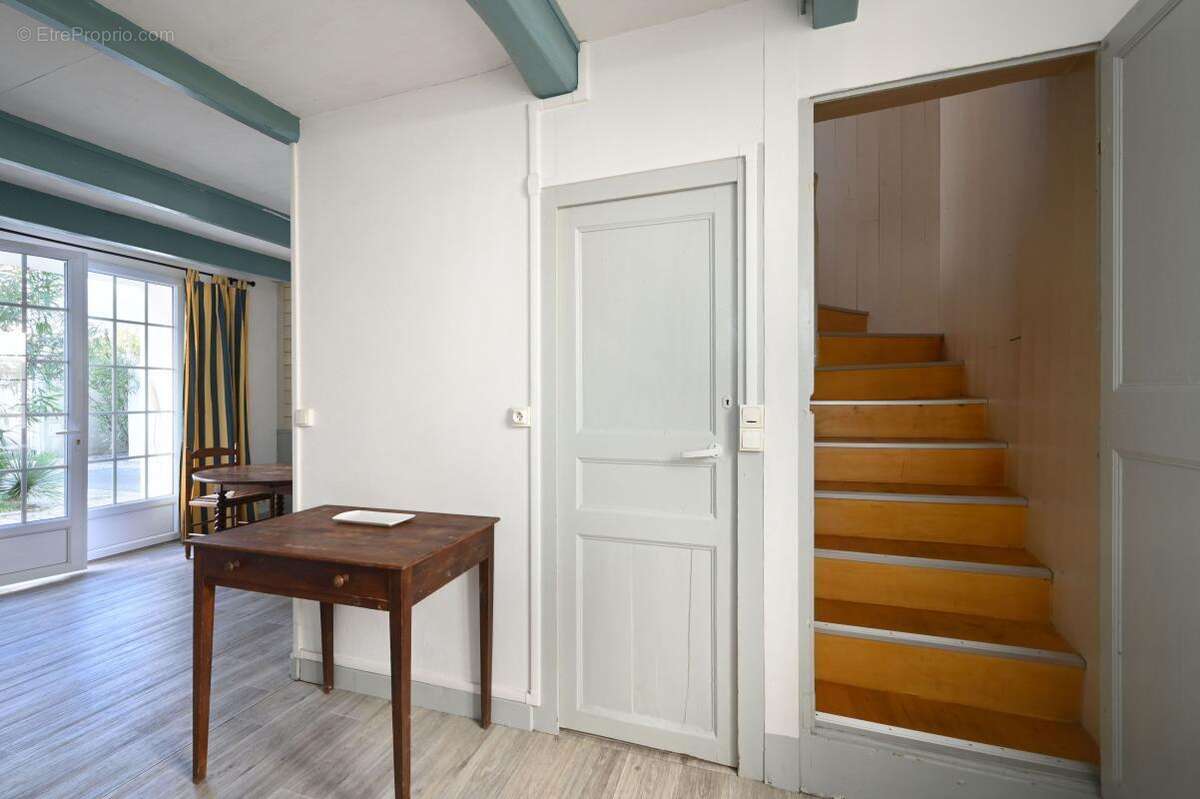 Maison à LES PORTES-EN-RE