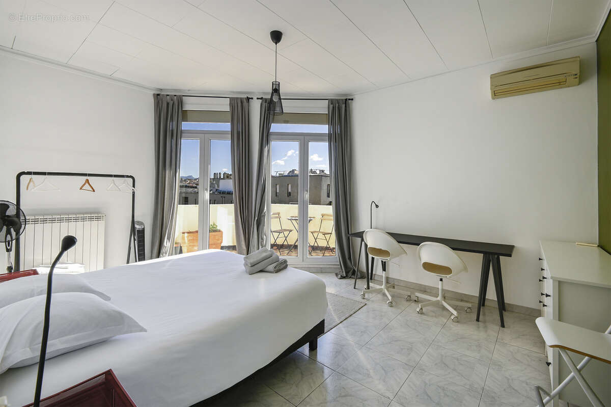 Appartement à MARSEILLE-3E