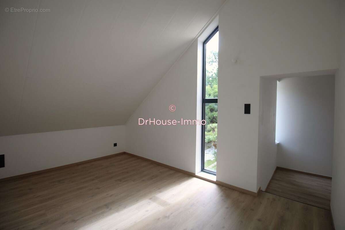 Maison 185 m² à Carignan-De-Bordeaux  - photo 45