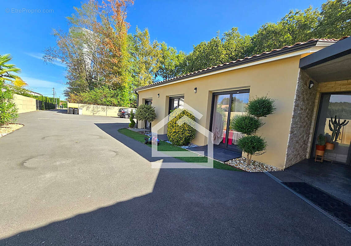 Maison à LE PIAN-MEDOC