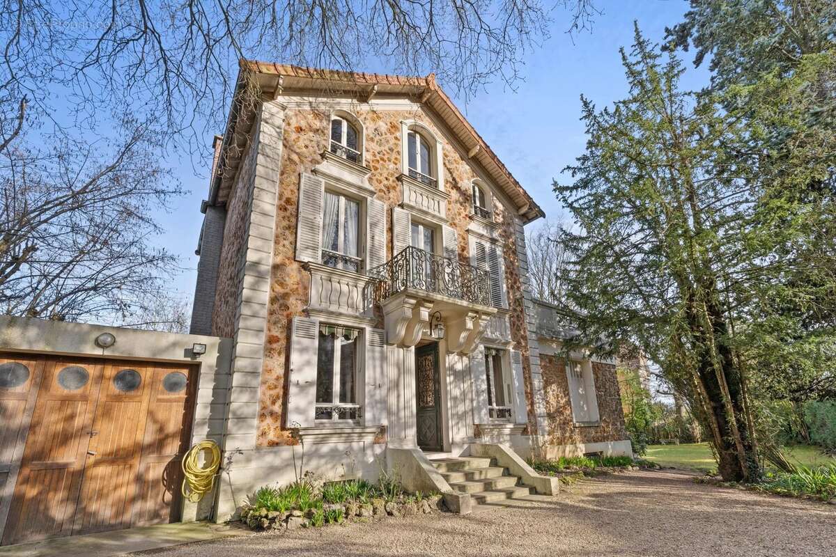 Maison à VAUCRESSON