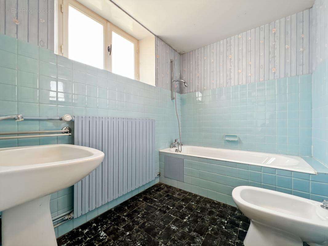 Maison à PERONVILLE