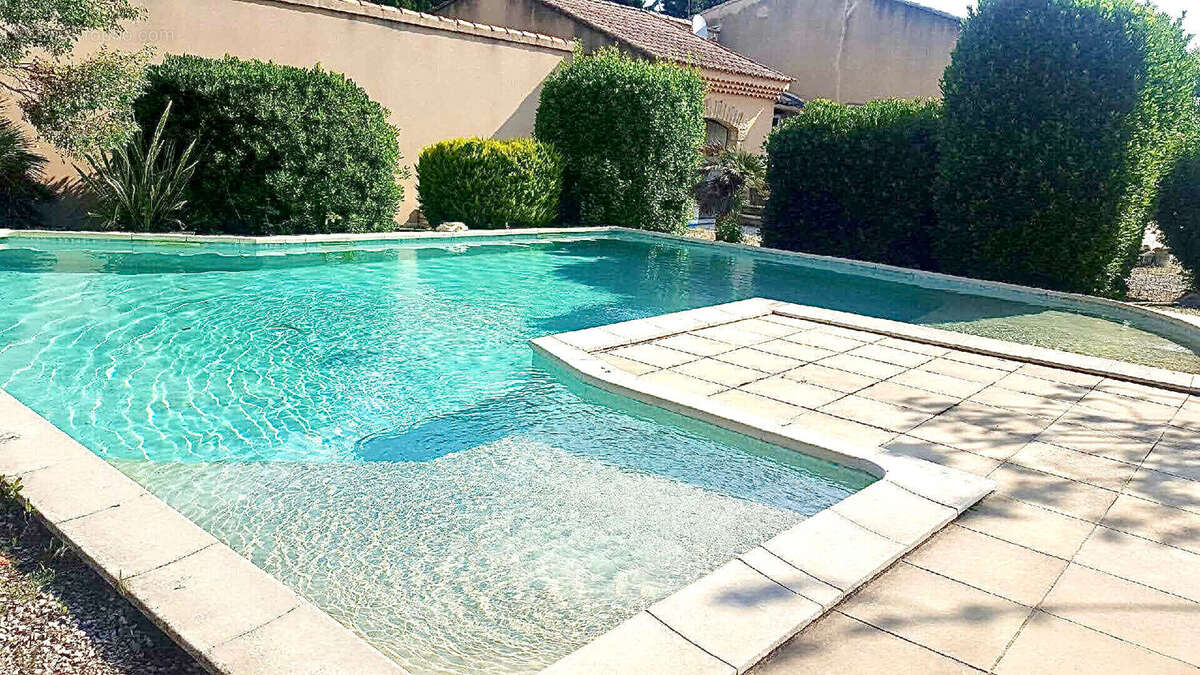 Maison à EYGALIERES