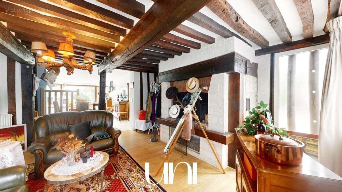 Maison à MEZIDON-CANON