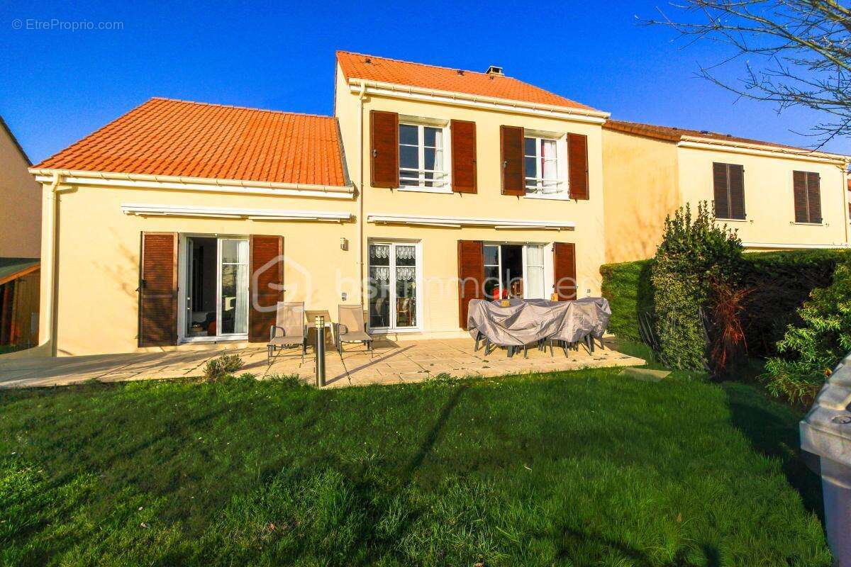 Maison à OSNY