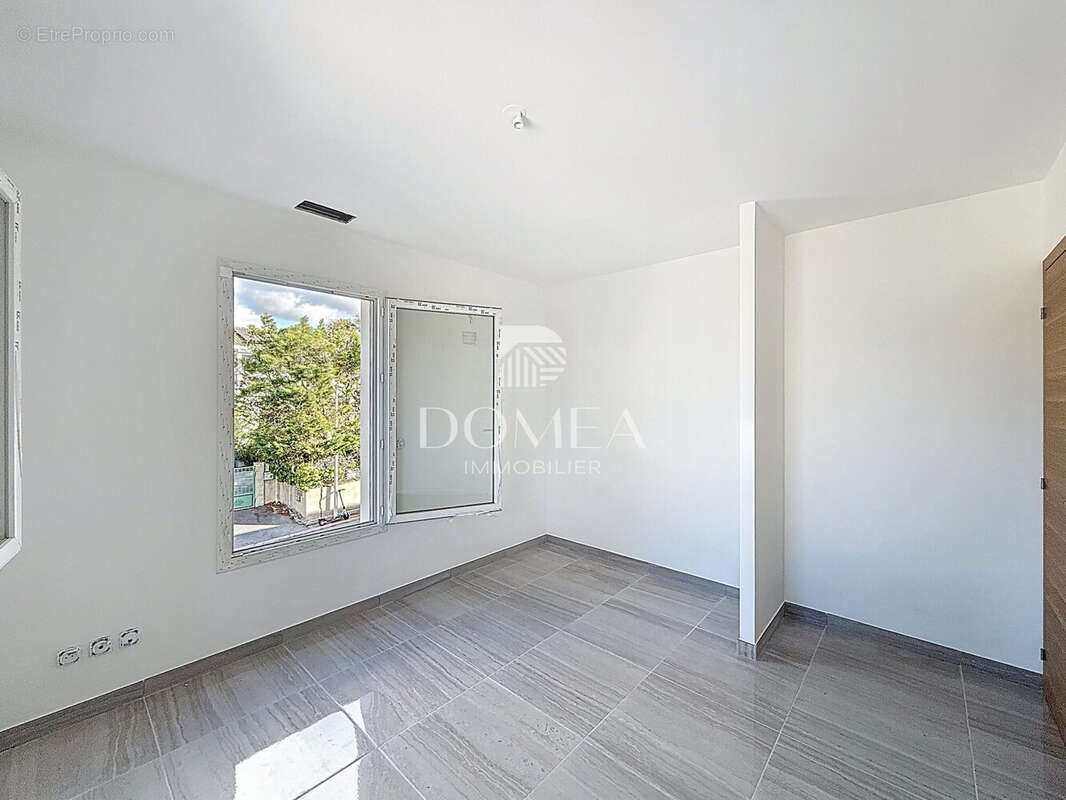 Maison à SAINT-JEAN-DE-VEDAS