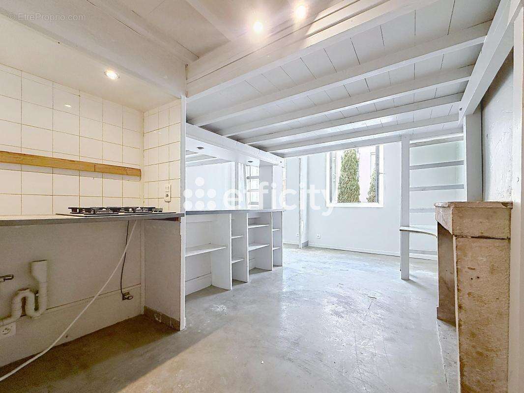 Appartement à LYON-4E