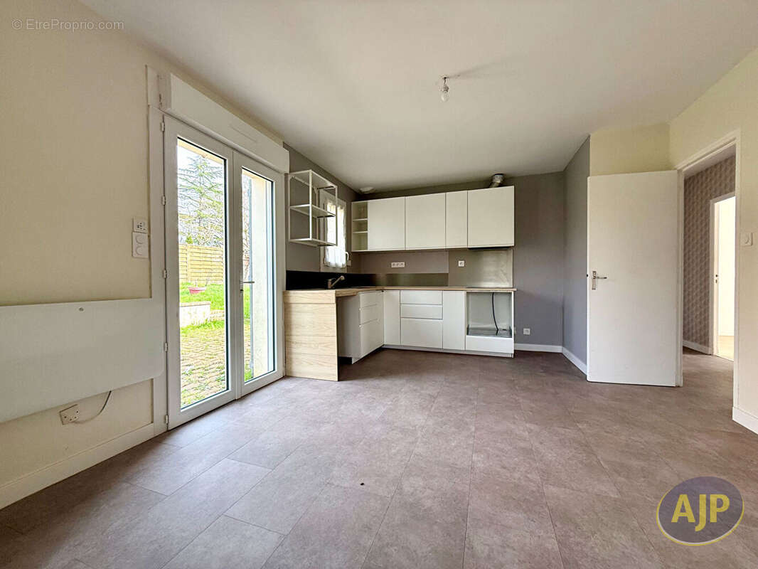 Maison Brains 5 pièce(s) 106 m2 - photo 3