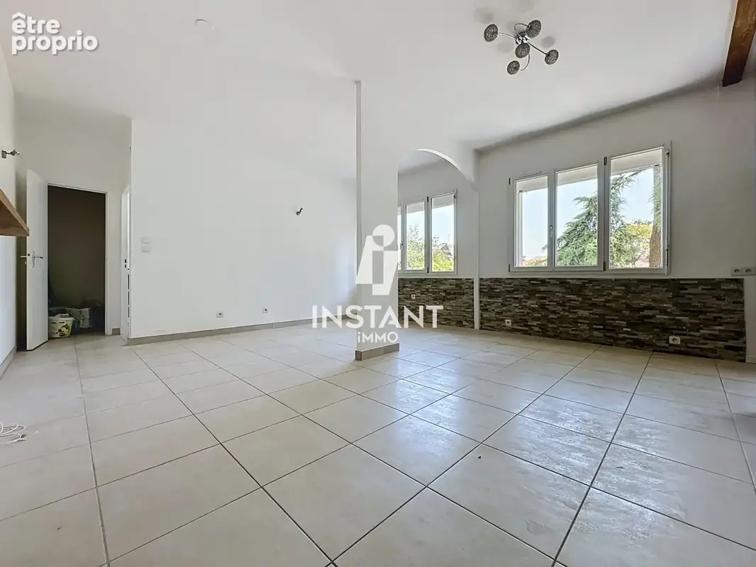 Appartement 3 pièces 50 m² à vendre à Saint-Maur-Des-Fosses (94100) - photo 2