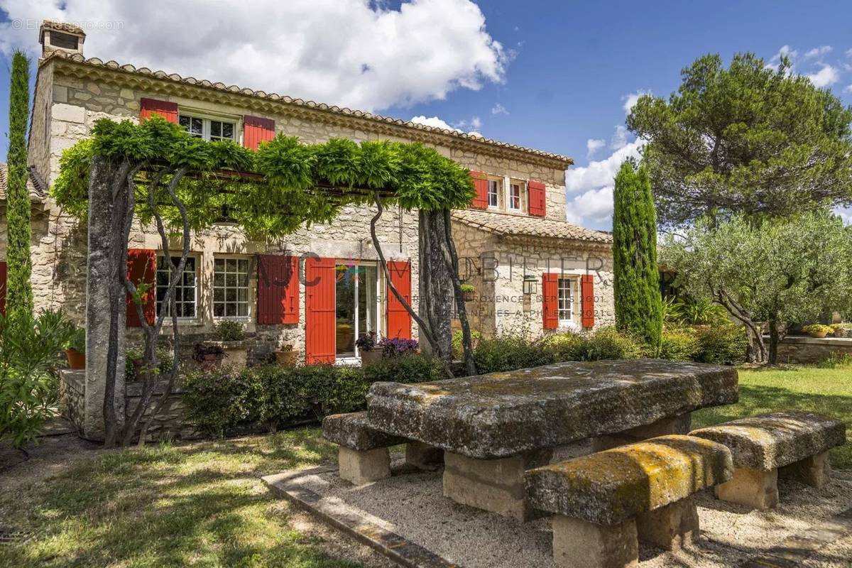 Maison à SAINT-REMY-DE-PROVENCE