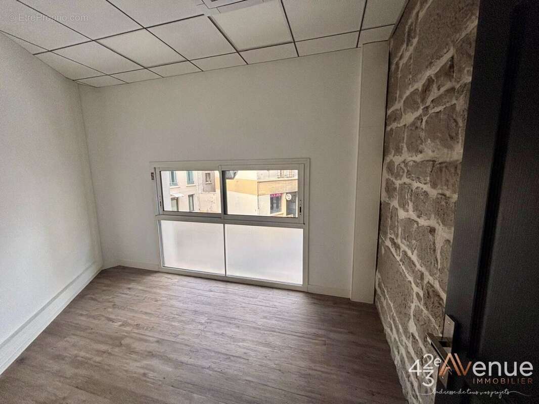 Commerce à SAINT-ETIENNE