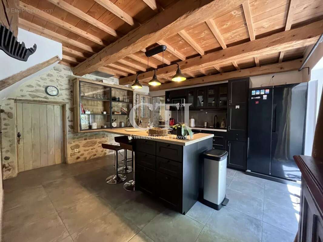 Maison à VAISON-LA-ROMAINE