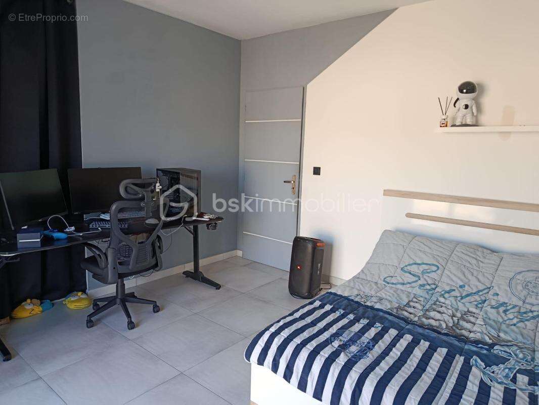 Maison à ROMANS-SUR-ISERE