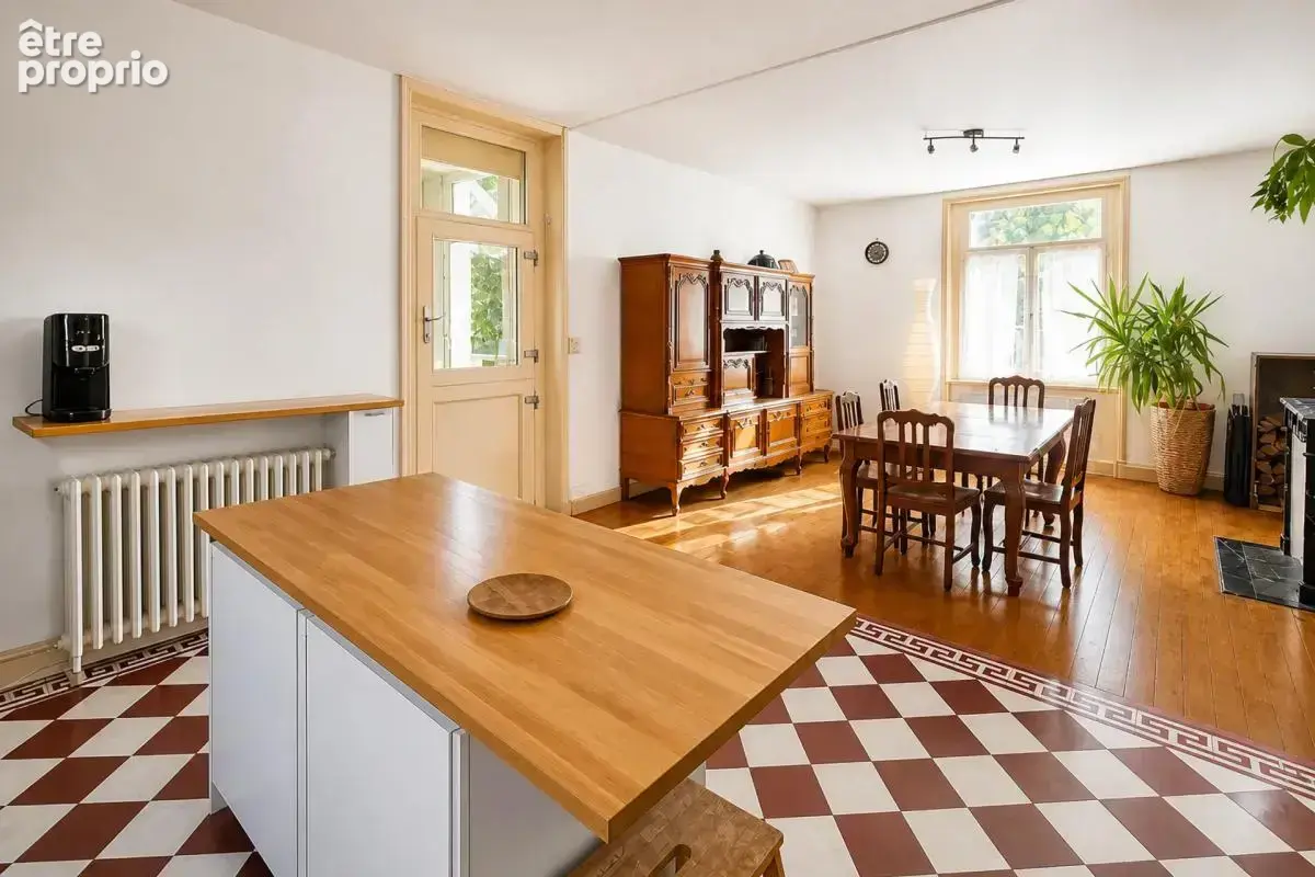Maison de 8 pièces de 223 m² à Coudrecieux - photo 3
