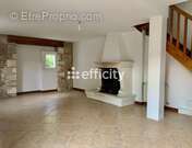 Maison à MORNAC-SUR-SEUDRE