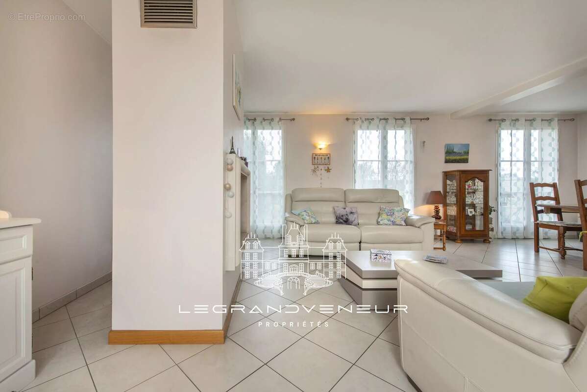 Maison à MILLY-LA-FORET