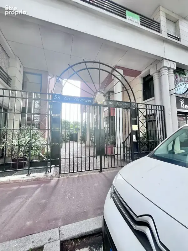 Appartement 2 pièces 37 m2 MONTROUGE - photo 1