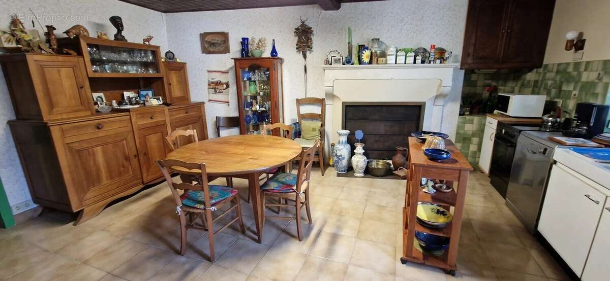 Maison de caractère avec grande grange/garage et plus de 1600m2 de terrain attenant - photo 61