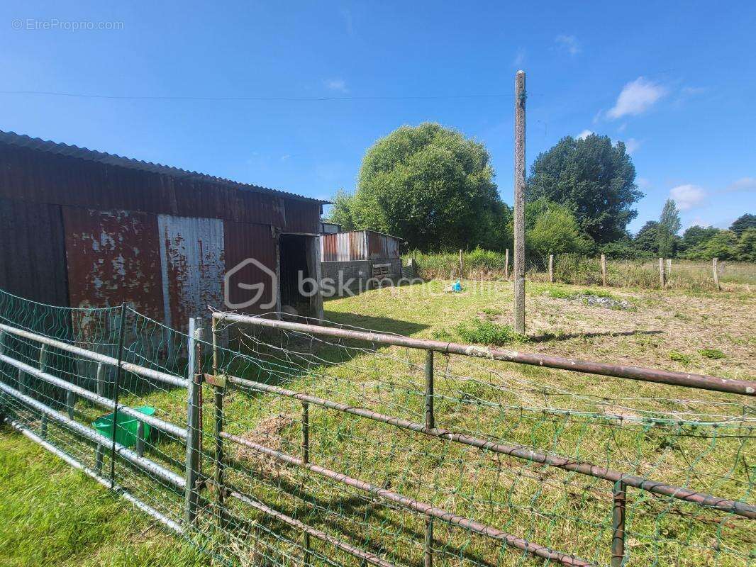 Maison à SAINT-BRICE-DE-LANDELLES