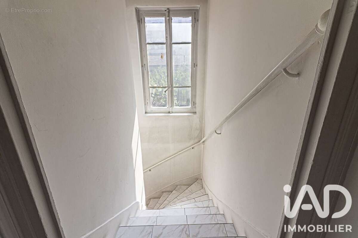 Maison 201 m² à Villeurbanne  - photo 5