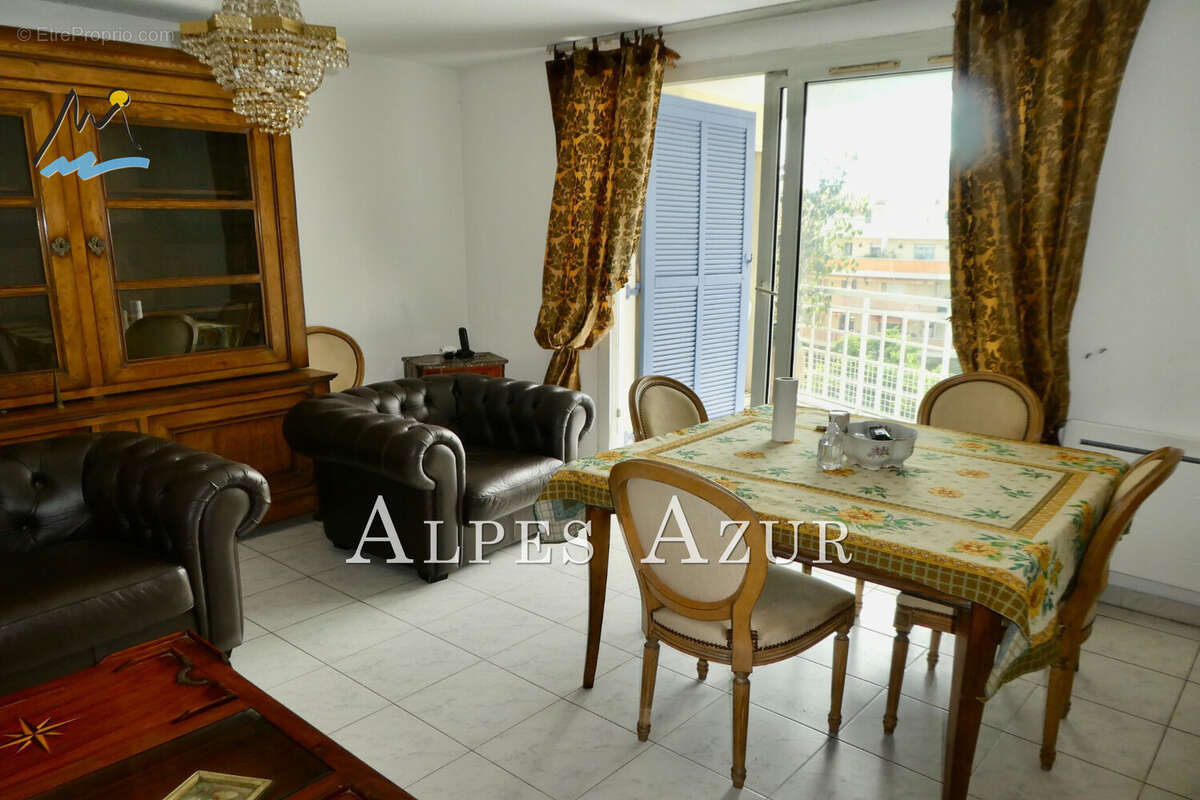 Appartement à CAGNES-SUR-MER