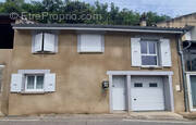 Appartement à SAINT-JEAN-DE-MUZOLS