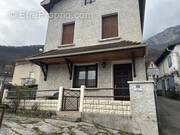 facade est - Maison à FONTAINE