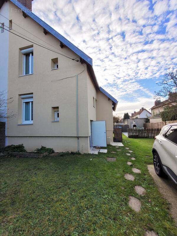 Maison à GOUSSAINVILLE