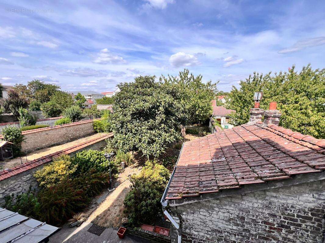 78200 MANTES LA JOLIE, Maison 7 pièce(s) 130 m2, 4 chambres, jardin clos de murs, sous-sol total - photo 11