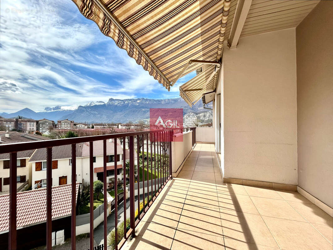 Appartement à LE PONT-DE-CLAIX