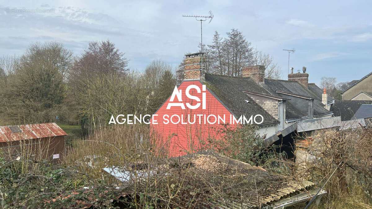 Maison à VILLAINES-LA-JUHEL