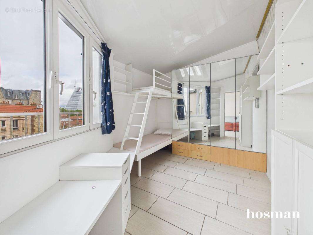 Dernier étage, terrasse, et vue dégagée ! Appartement 3 pièces de 63 m² avec cave - Rue Murillo, Vanves - photo 11