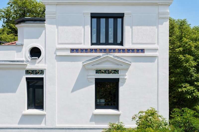 Villa d'exception de 8 pieces – un joyau du patrimoine ovillois - photo 2