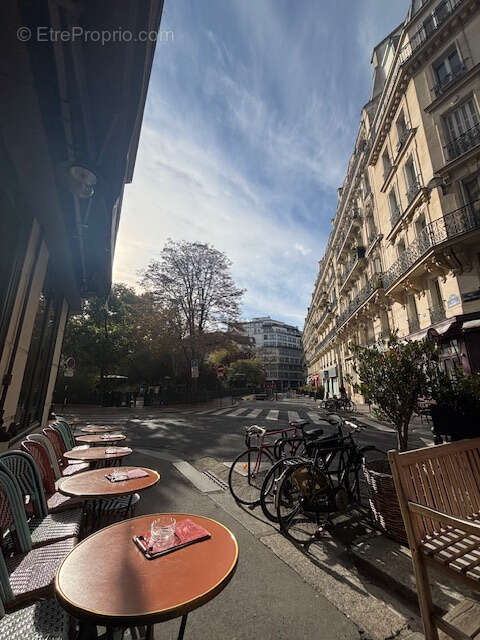 Appartement à PARIS-9E