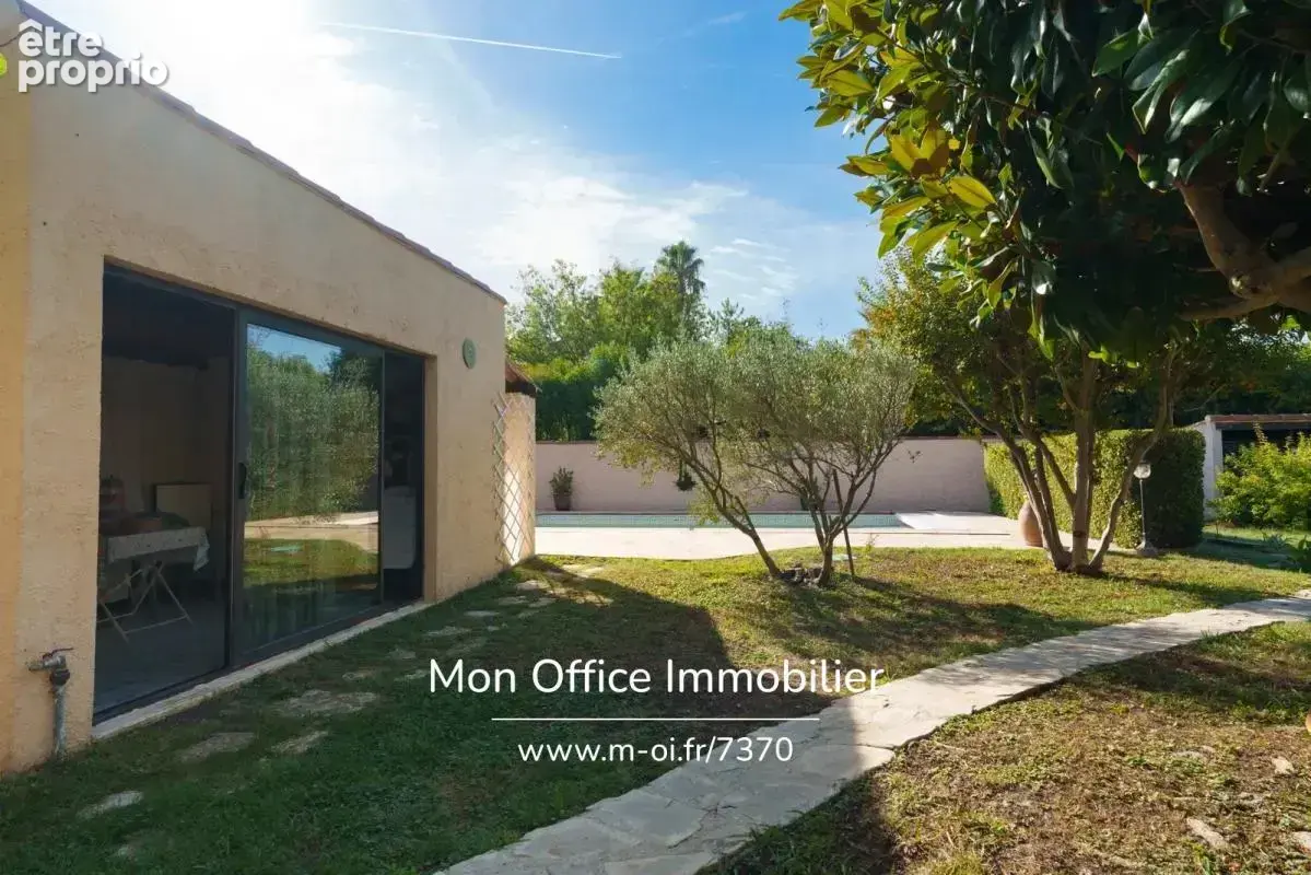 Référence : 7370-MCO - Maison 5 pièces terrain 1089 m² avec dépendance et piscine au calme absolu - photo 2