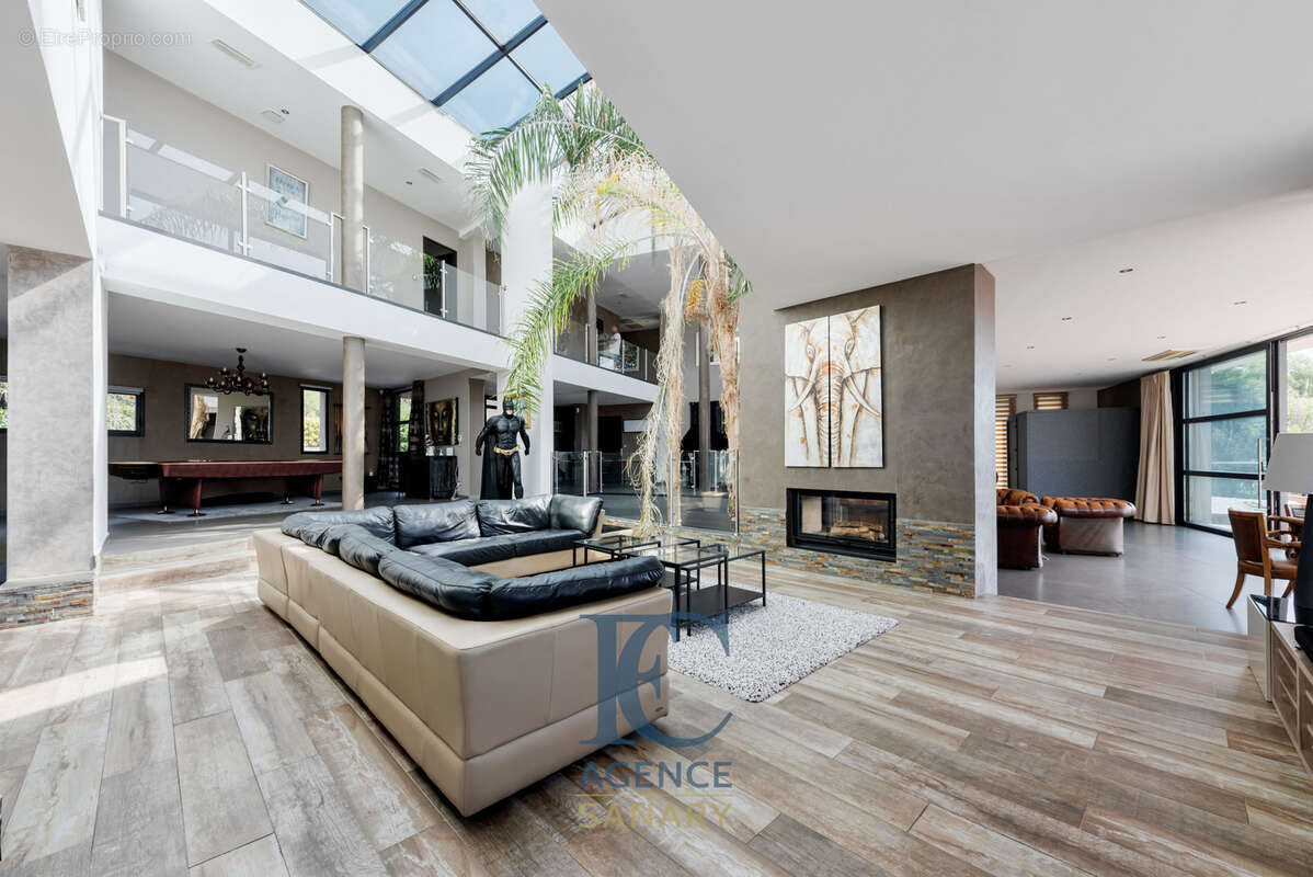 Maison à LA CADIERE-D&#039;AZUR